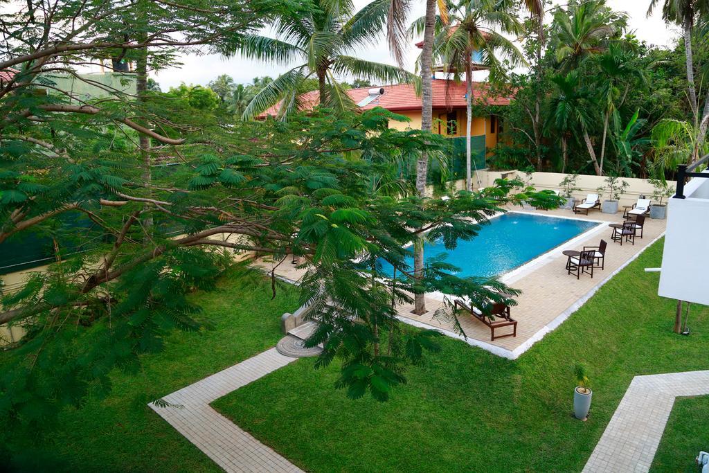 Tranquil Negombo Boutique Hotel Exterior photo
