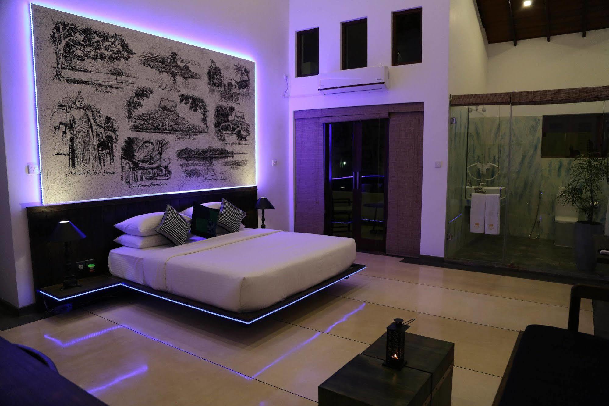 Tranquil Negombo Boutique Hotel Exterior photo