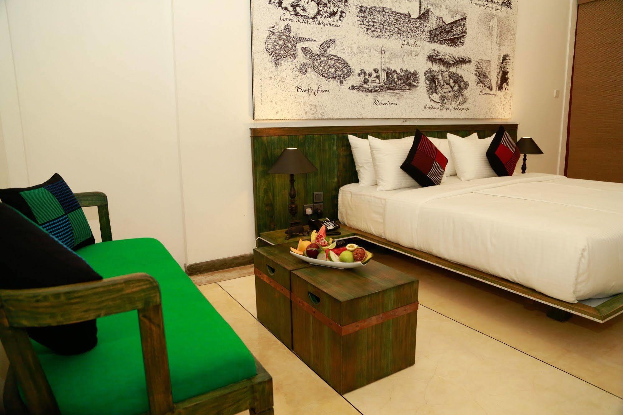 Tranquil Negombo Boutique Hotel Exterior photo