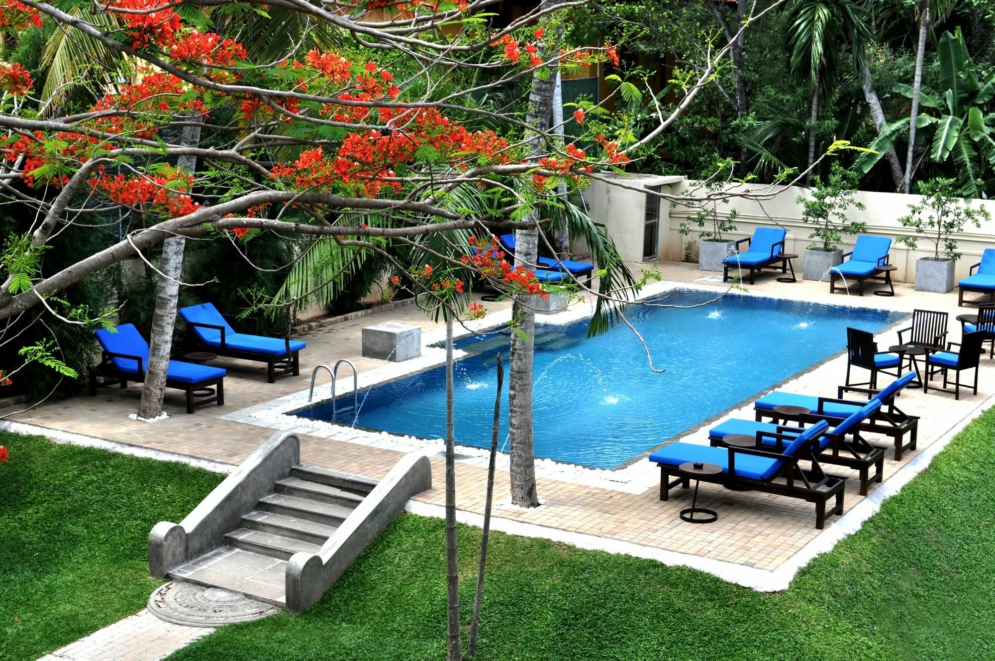 Tranquil Negombo Boutique Hotel Exterior photo